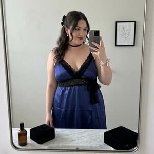Babydoll Chemise Plus Size 4X Purple Satin Unconventional Lace Silky Slip Top